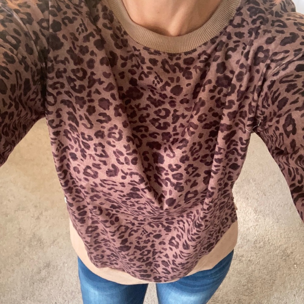 LAST2 WILD- sweatshirt
